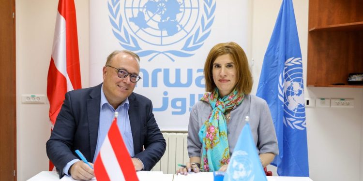 Austria Janjikan €9M untuk Bantu Program Kesehatan UNRWA, Terutama Perempuan dan Anak-Anak