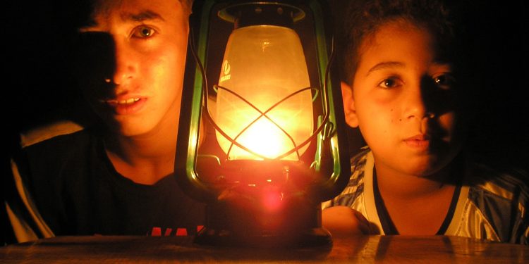 Gelombang Panas dan Pemadaman Listrik Gaza, Ratusan Penduduk Palestina Terancam Nyawanya