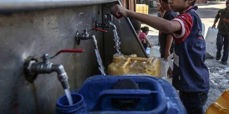 Saat Permukiman Israel Menghijau, Warga Palestina Menderita Krisis Air