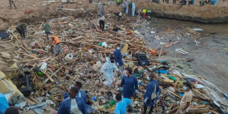 Libya Terus Mencari Orang Hilang Ketika Banyak Mayat Terdampar di Pantainya