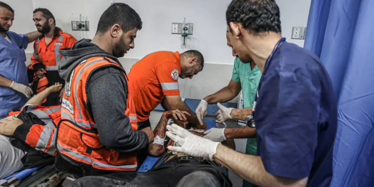  Agresi Buat Tim Medis Gaza Kewalahan, Sukarelawan Bergegas Turun Tangan