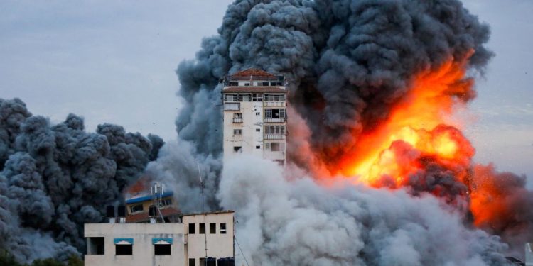 Dua Hari Serangan Israel, Berikut Foto-Foto Kondisi Gaza