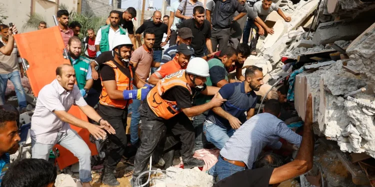 Dua Hari Serangan Israel, Berikut Foto-Foto Kondisi Gaza