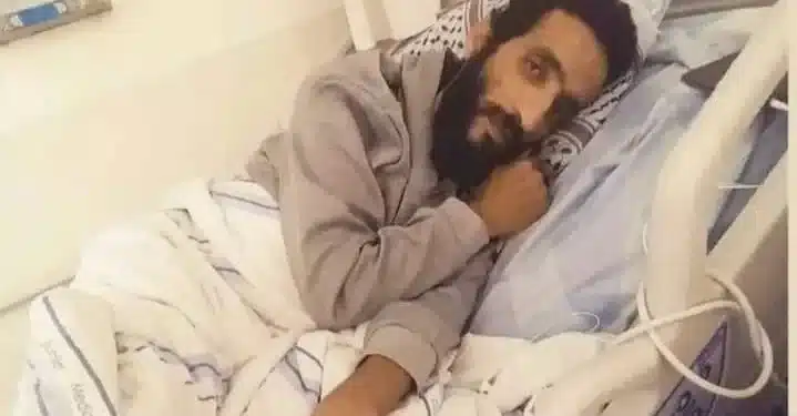 Pengadilan militer Israel di penjara Ofer telah menjatuhkan hukuman yang kejam dan tidak adil terhadap tawanan Palestina Kayed Al-Fasfous. Al-Fasfous (34 tahun), yang telah melakukan mogok makan selama 64 hari, sebagai protes terhadap penahanannya oleh Israel, tanpa tuduhan dan tanpa diadili.