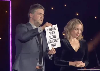 BBC dituding melakukan sensor terhadap tindakan solidaritas dengan Gaza dalam liputan penghargaan BAFTA.