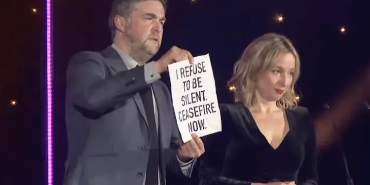 BBC dituding melakukan sensor terhadap tindakan solidaritas dengan Gaza dalam liputan penghargaan BAFTA.