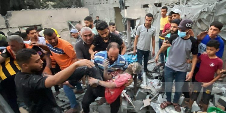 Israel Mengebom Sekolah UNRWA di Gaza Utara, Jenazah Syuhada Menutupi Koridor Sekolah