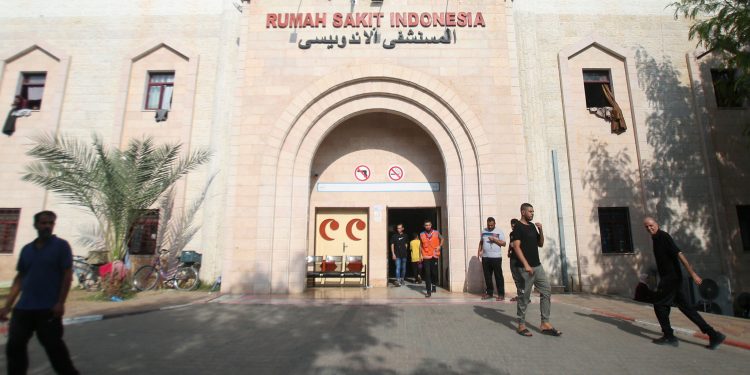 Israel mengebom generator listrik Rumah Sakit Indonesia di Gaza.