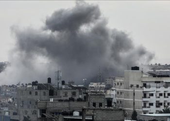 Meski tahu akan ada gencatan senjata, Israel justru intensifkan serangan di Gaza 