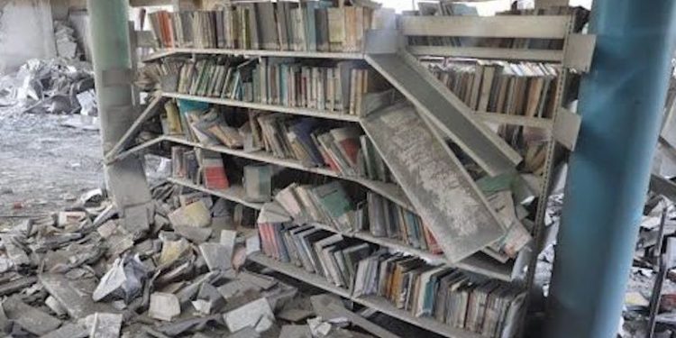 Perpustakaan Nasional Gaza Hancur Akibat Serangan Udara Israel