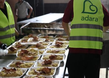 Bantuan Darurat Gaza: Makanan Hangat untuk Hadapi Musim Dingin di Tengah Agresi