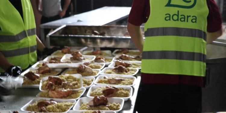 Bantuan Darurat Gaza: Makanan Hangat untuk Hadapi Musim Dingin di Tengah Agresi