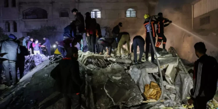 Israel Menutup Rumah Sakit Al-Ahli dan Menahan Para Stafnya