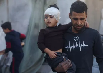 Pertahanan Sipil Palestina: “Diperkirakan 300 Orang Terbunuh dalam 'Pembantaian' Shujaiya”