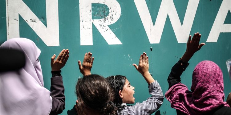 Amnesty International Mendesak para Donor untuk Melanjutkan Pendanaan bagi UNRWA