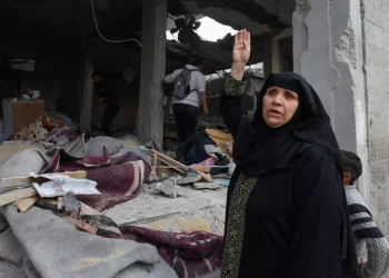 Israel Melancarkan Serangan di Khan Younis yang Menewaskan 20 Warga Palestina