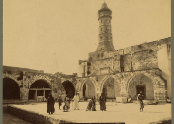 Kisah di Balik Situs Bersejarah yang Dihancurkan Israel (Bagian I): Masjid Agung Omari, Simbol Keagungan dan Persilangan antar-Peradaban di Gaza