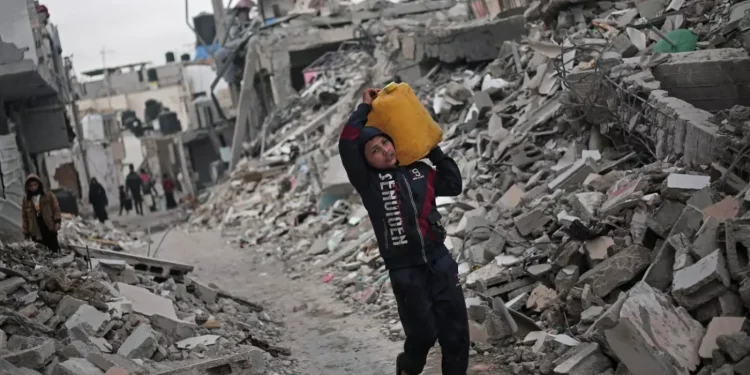 Anak-anak Gaza Mati Kelaparan dan Keracunan Makanan