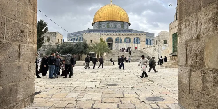 Intelijen Israel Memperingatkan Pembatasan Masjid Al-Aqsa di bulan Ramadhan akan Memicu Ketegangan