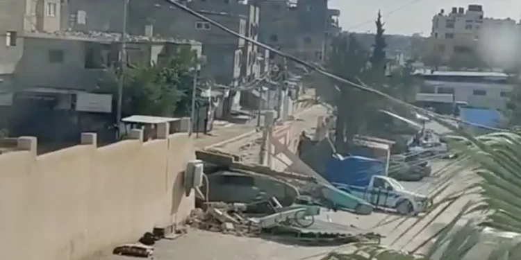 Israel Membombardir Kompleks Medis Nasser dengan Alasan Ada Tawanan di Dalamnya