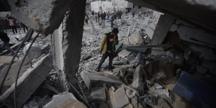 Serangan Israel ke Rafah, “Ke mana Kita akan Pergi?” 