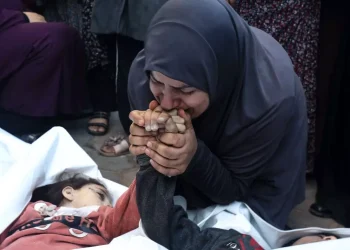 Ibu Palestina Mengungkapkan Harapan dan Ketakutan pada Hari Ibu