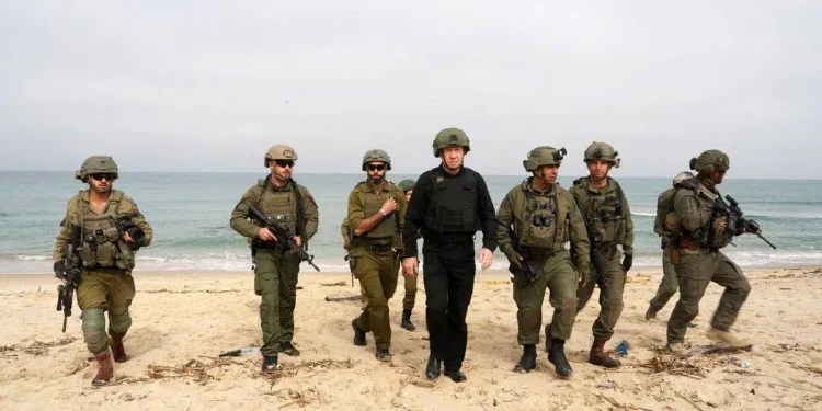 Israel Berencana Menempatkan Warga Palestina di 'Pulau Kemanusiaan' sebelum Invasi ke Rafah