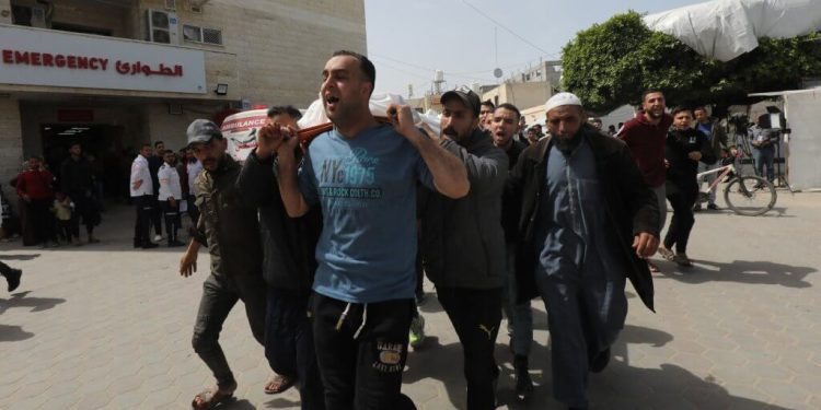 Israel Menggerebek RS Nasser dan Terus Mengepung RS al-Shifa