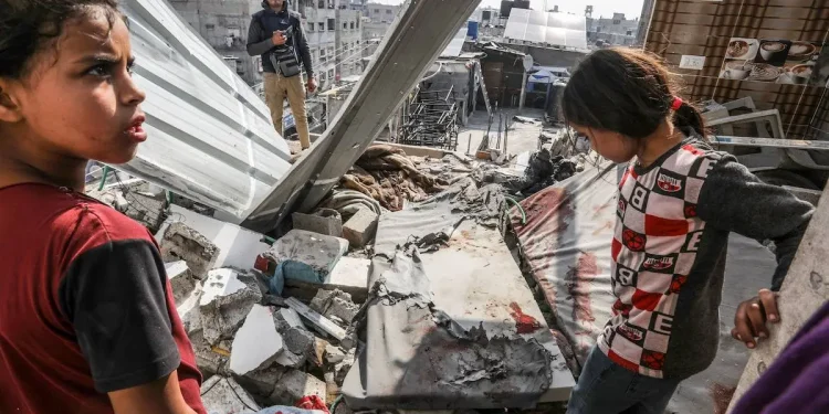 Israel Bombardir Rafah Lewat Serangan Udara sebelum Lakukan Operasi Darat