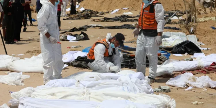 Update Gaza Hari ke-203: Bukti Penyiksaan dan Eksekusi di Kuburan Massal di Rumah Sakit Nasser 