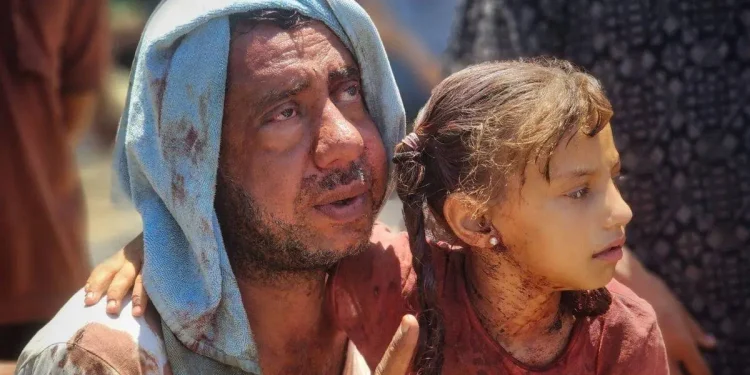 UNRWA: Bau Darah Memenuhi Rumah Sakit di Gaza setelah Serangan Mematikan Israel