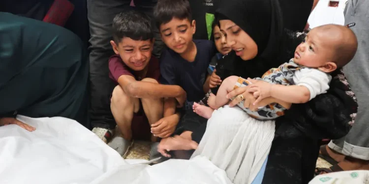 Satu Keluarga Termasuk Enam Anak Terbunuh dalam Serangan Israel di Gaza