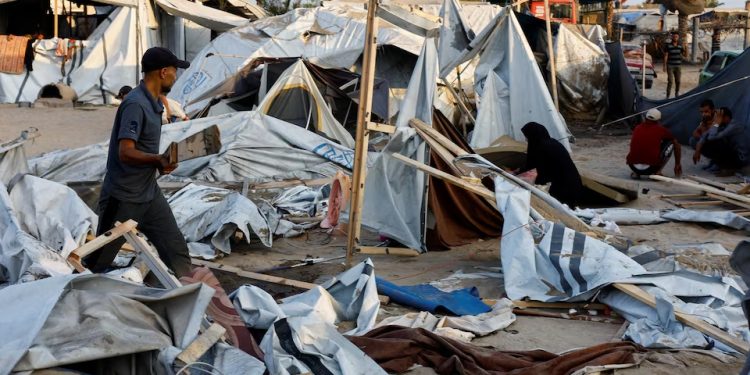 Serangan Israel ke “Zona Aman” Mengakibatkan Kawah Sedalam 9 Meter