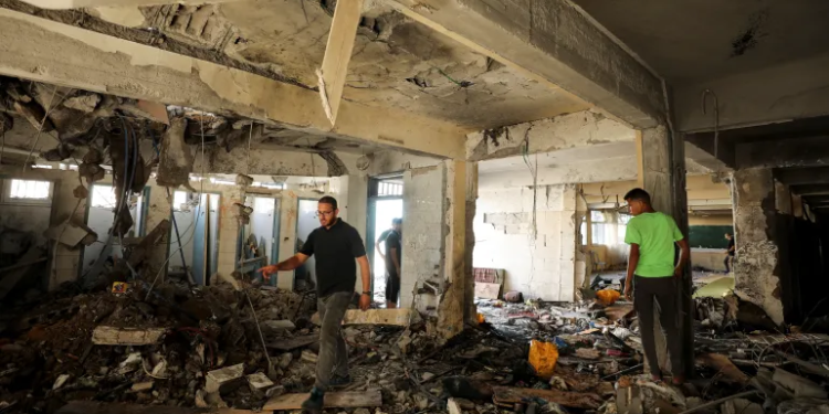 Serangan Bertubi-Tubi Israel terhadap Sekolah Gaza yang Menampung Warga Palestina