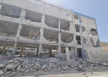 Israa Abu Mustafa: Secercah Harapan Bagi Anak Gaza yang Tengah Kehausan akan Ilmu