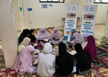 21 Halaqoh Al-Quran Adara di Libanon: Cahaya Al-Quran di Tengah Pengungsian