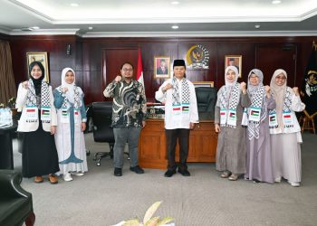 Luncurkan FGD Palestina, Adara Kunjungi Hidayat Nur Wahid