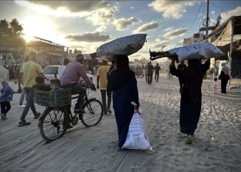 Perempuan Gaza Utara yang Terpaksa Mengungsi: “Kami Tidak Tahu Apa-apa Tentang Mereka”