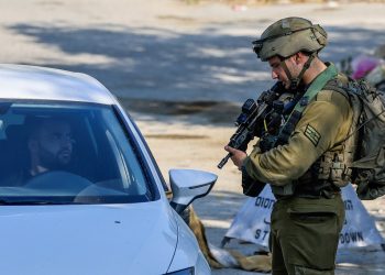 Tutup Sejumlah Pos Pemeriksaan Militer, Israel Mengisolasi Warga Palestina di Tepi Barat