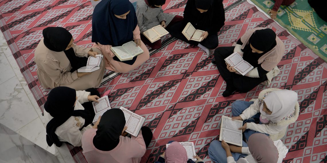 Sequence 02.00_05_55_16.Still062