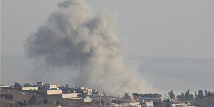 Pengeboman Israel Menargetkan Lingkungan Rumah Sakit Hariri di Beirut