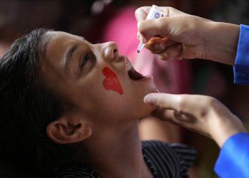 Israel Habis-habisan Serang Gaza utara, Vaksinasi Polio Dosis Kedua Ditunda