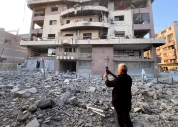 Update hari ke-392: Jet tempur Israel Mengebom Beirut dan 95 Orang Terbunuh di Gaza