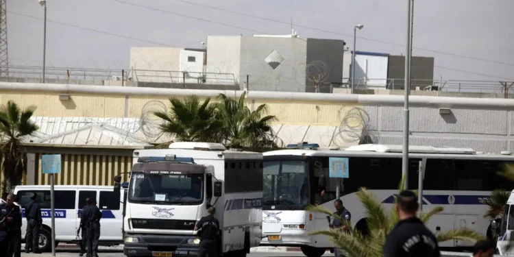 Israel Menyiksa Para Tawanan Palestina secara Brutal