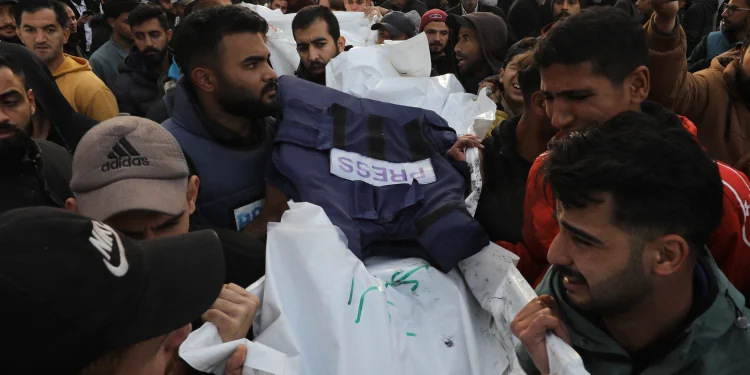 Sengaja! Israel Membunuh Lima Jurnalis di Kendaraan Pers yang Ditandai dengan Jelas di Gaza