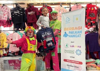 Tak Biarkan Gaza Kedinginan, Adara Kirimkan Pakaian Hangat dan Sepatu untuk 40 Keluarga di Khan Younis