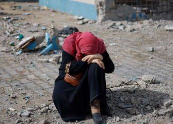 Israel Menelanjangi, Memukul dan Menghina Para Perempuan dan Anak-anak Perempuan Selama Penyerbuan ke Rumah Sakit di Gaza