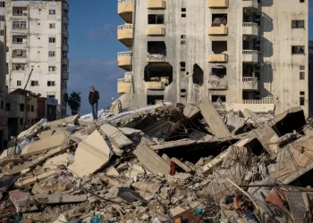 Serangan Udara Israel Membunuh Dua orang di Lebanon Selatan Meski Ada Gencatan Senjata