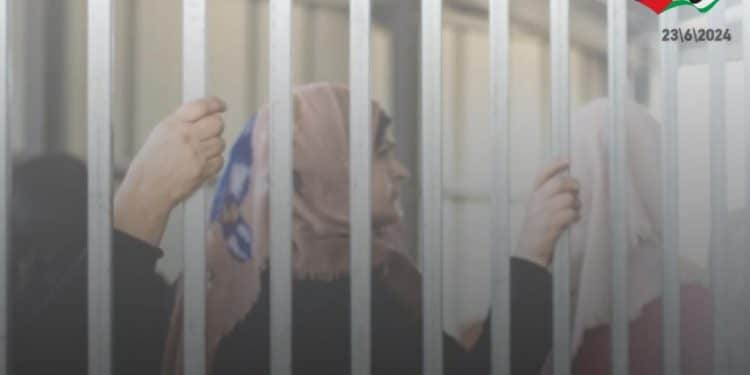 Update Hari ke-429: Perempuan Tawanan Palestina Dipaksa Telanjang dan Makan Makanan Busuk di Penjara Israel