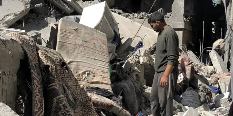 Syuhada Palestina Masih Tertimbun di Bawah Reruntuhan di Gaza Utara